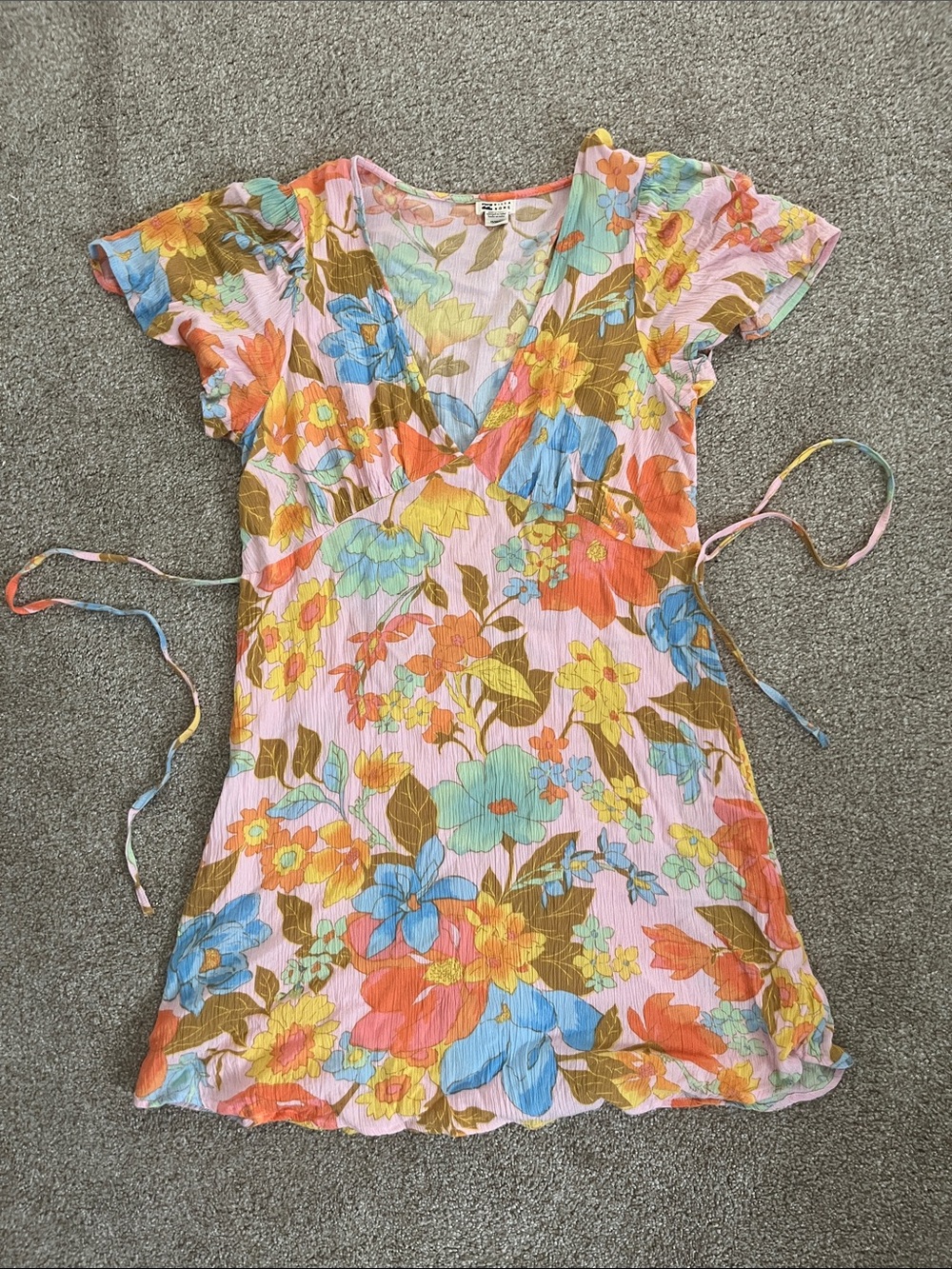 Billabong Tie-Back Pink Floral Flutter Sleeve Dress